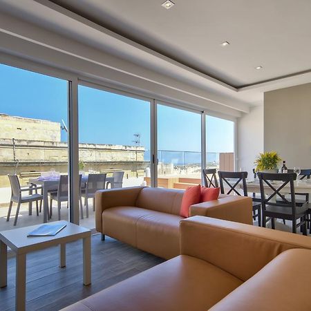 Valletta Luxe 3-Bedroom Duplex Penthouse With Sea View Terrace And Jacuzzi Kültér fotó
