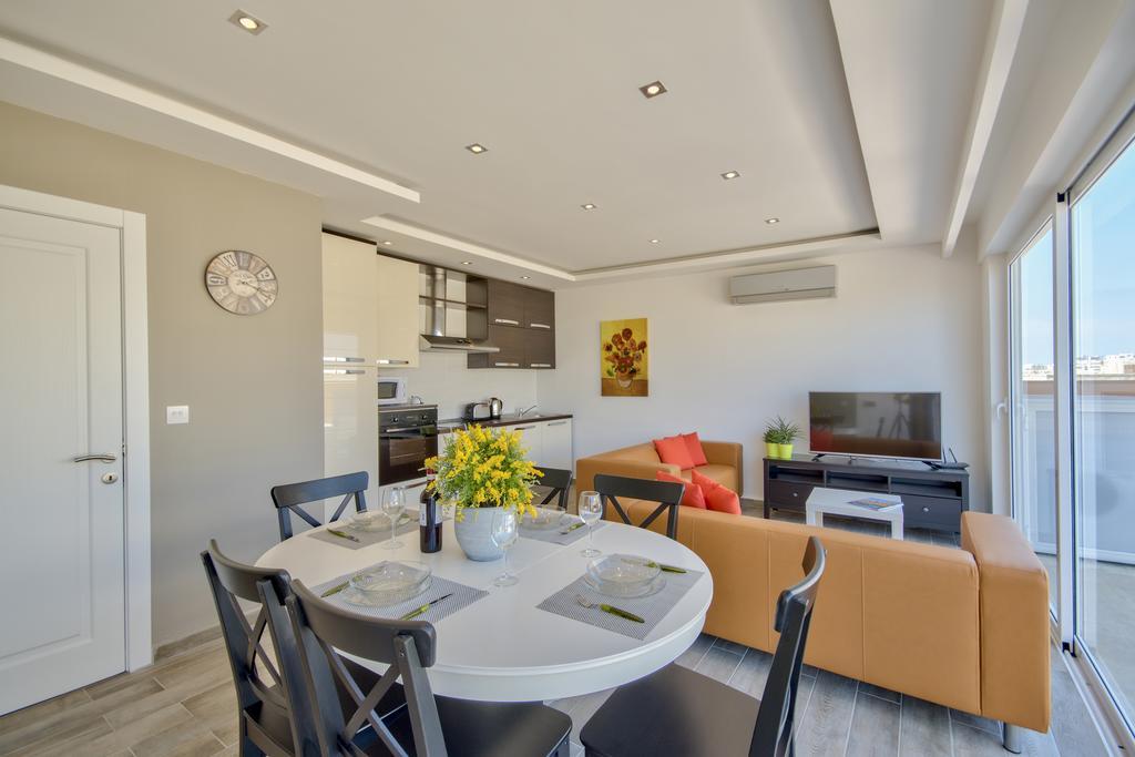 Valletta Luxe 3-Bedroom Duplex Penthouse With Sea View Terrace And Jacuzzi Kültér fotó