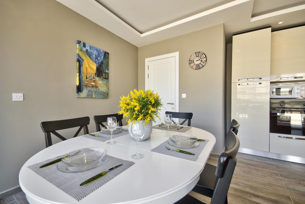Valletta Luxe 3-Bedroom Duplex Penthouse With Sea View Terrace And Jacuzzi Kültér fotó