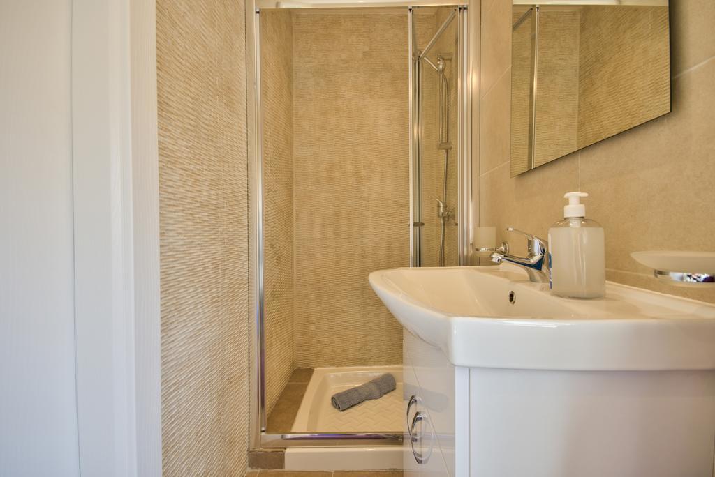 Valletta Luxe 3-Bedroom Duplex Penthouse With Sea View Terrace And Jacuzzi Kültér fotó