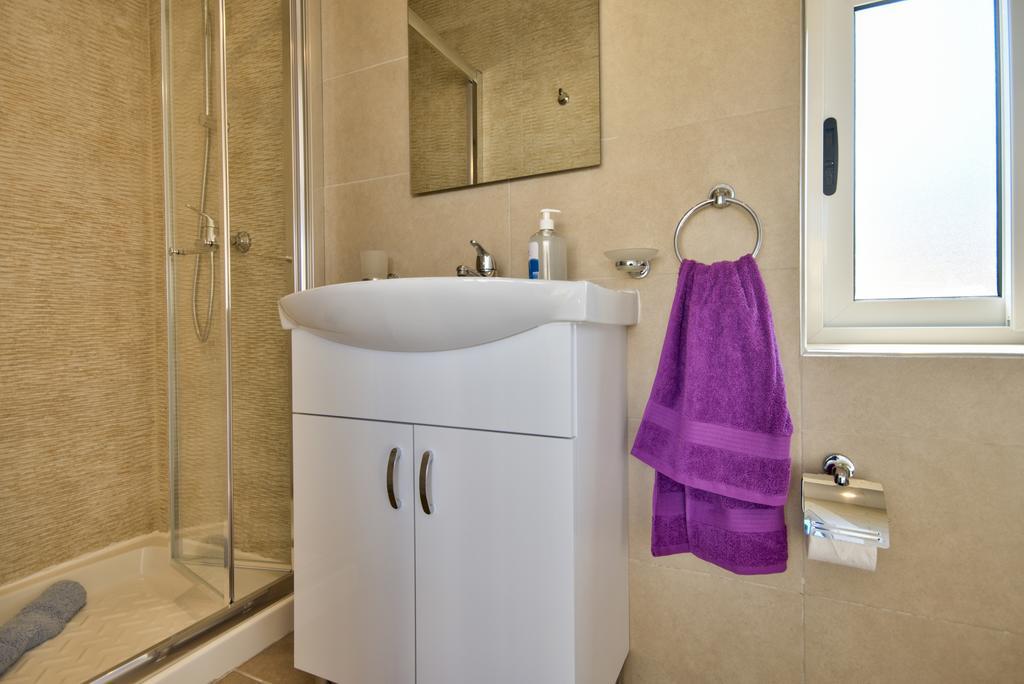 Valletta Luxe 3-Bedroom Duplex Penthouse With Sea View Terrace And Jacuzzi Kültér fotó