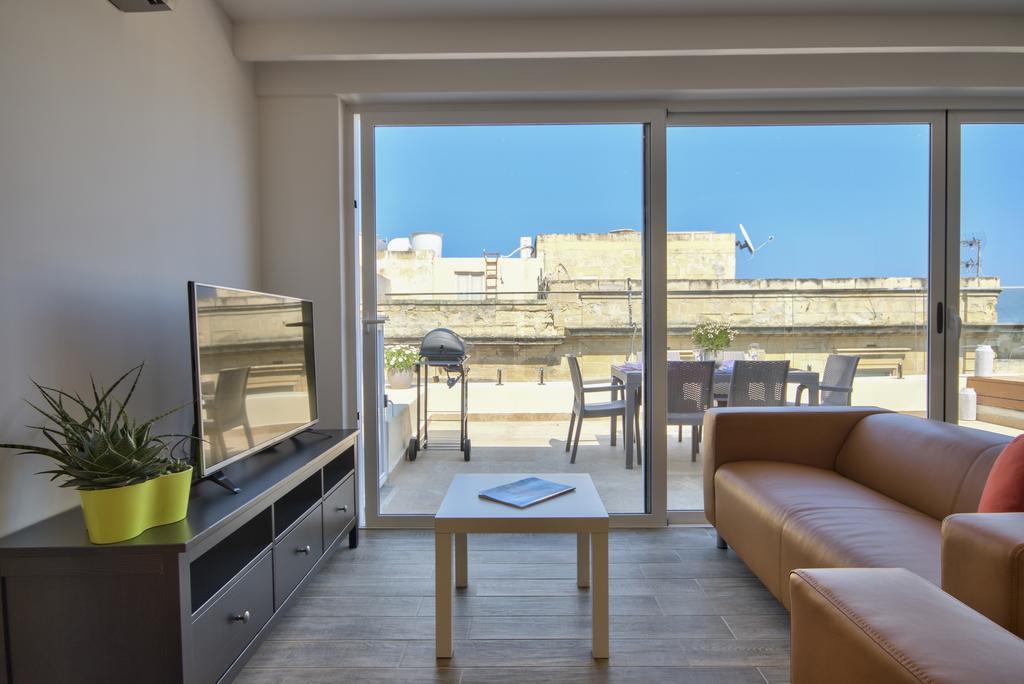 Valletta Luxe 3-Bedroom Duplex Penthouse With Sea View Terrace And Jacuzzi Kültér fotó