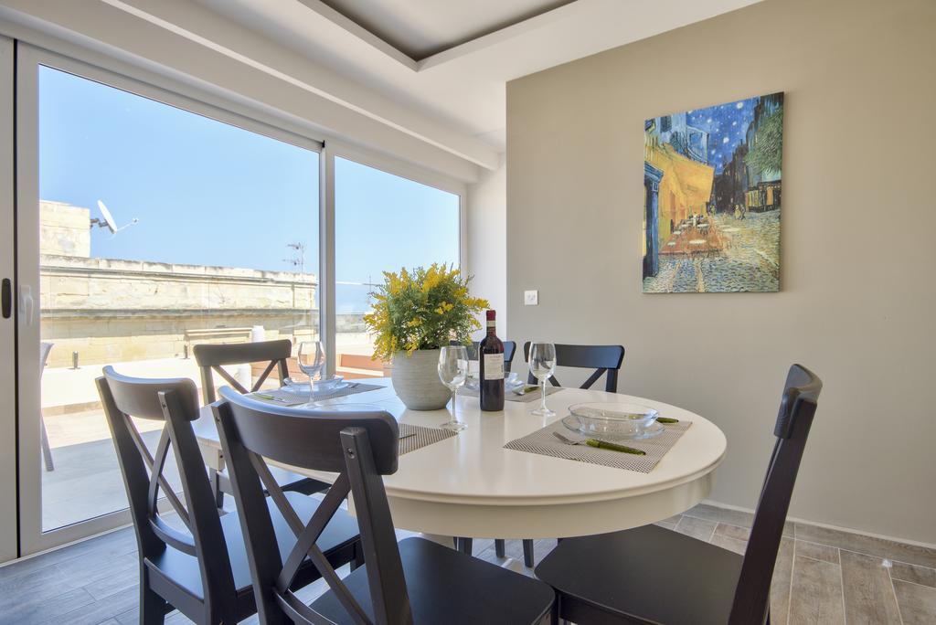 Valletta Luxe 3-Bedroom Duplex Penthouse With Sea View Terrace And Jacuzzi Kültér fotó